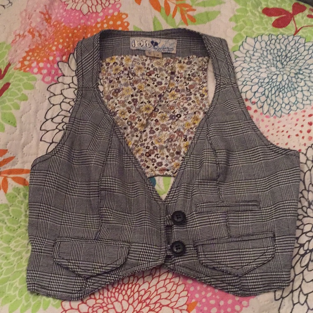 30% OFF BUNDLES!!! Plaid vest:)